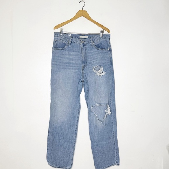 Levi’s ‘94 Baggy Women’s Distressed Denim Jeans Size 31 / 12 - Picture 1 of 9